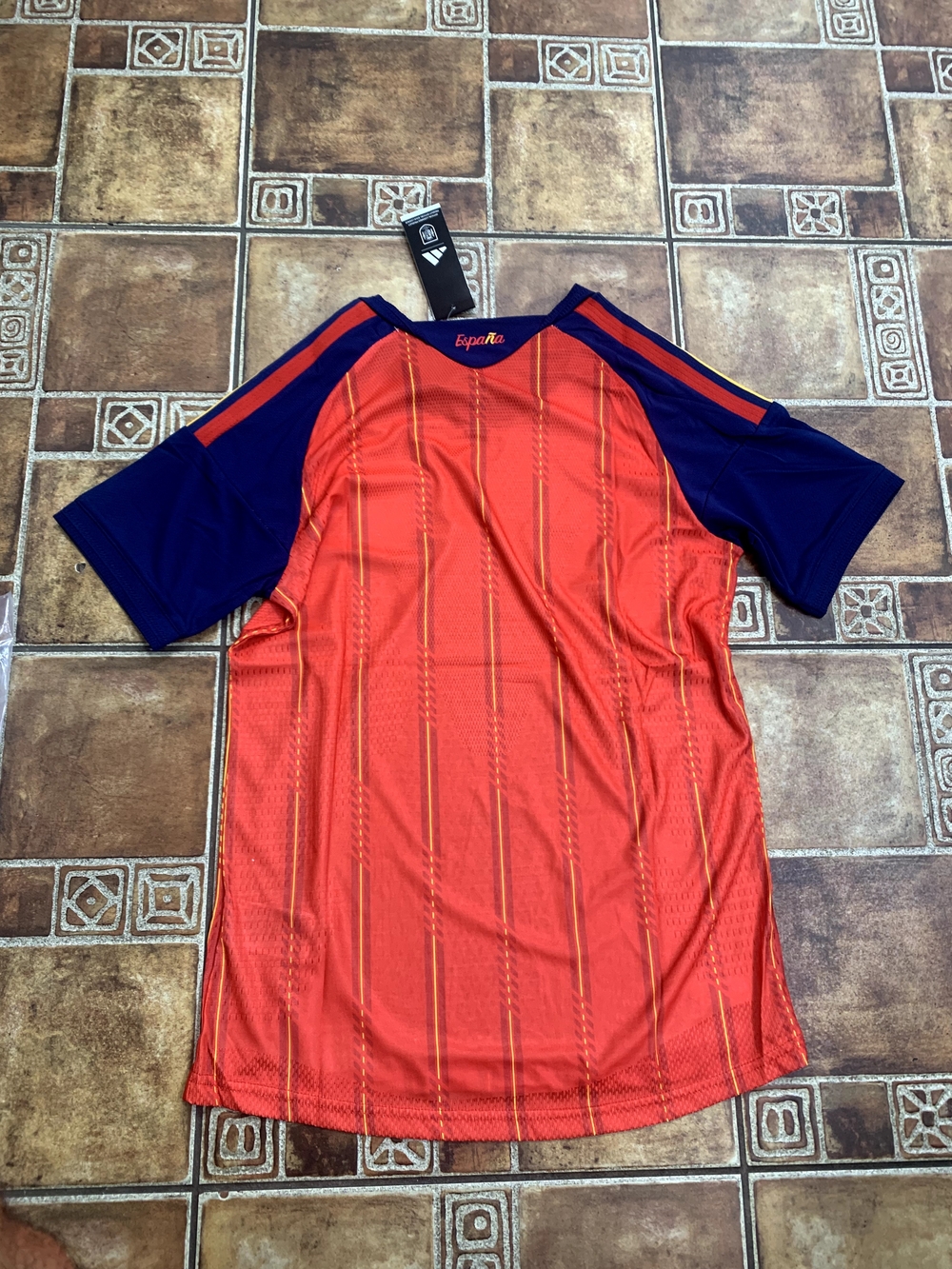 Adidas Spain 2026 World Cup Player Jersey Size M - Picture 5 of 5